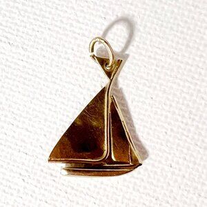 9K SOLID GOLD- Sailboat Pendant